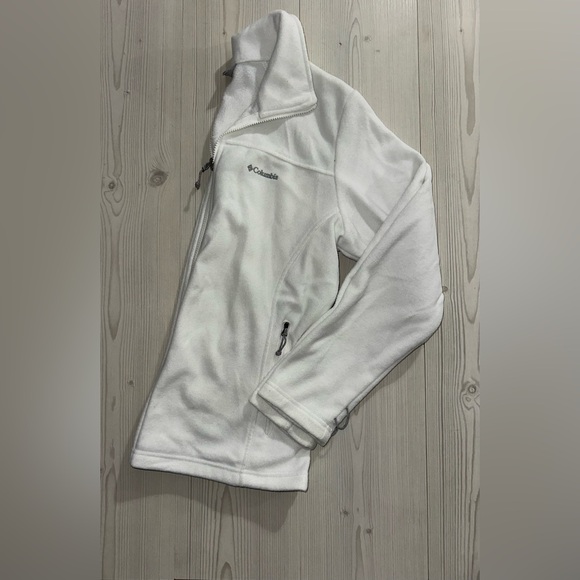 Columbia Women's Classic White Fleece Jacket - Picture 9 of 9